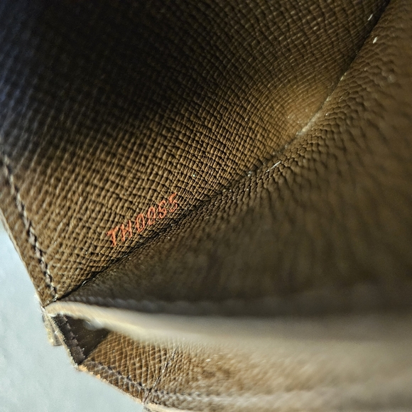 Louis Vuitton Damier Accordion Long Travel Wallet - Picture 12 of 12